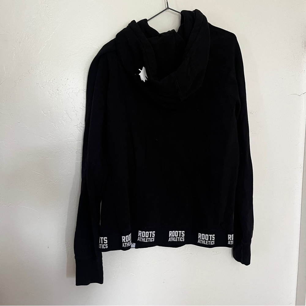 Roots Canada Black Logo Cozy Athletic Comfortable Hoodie - Picture 6 of 9